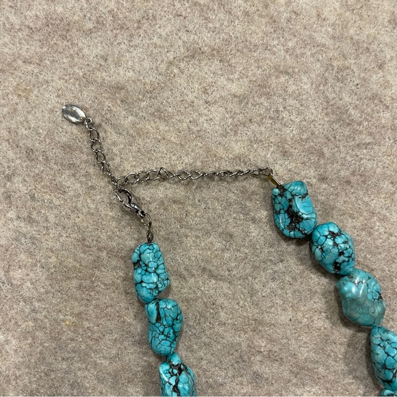 Chunky Turquoise Dyed Necklace with Large Silvertone Rhinestone Cowgirl Cross - Picture 5 of 8